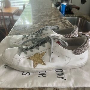 NWOT Golden Goode Sneakers